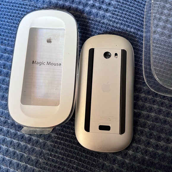 Apple Magic Mouse - Picture 8 of 9